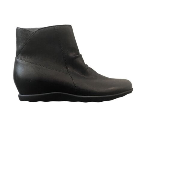 Dansko New Women's Madge Boot Black Leather size 38 - Picture 10 of 13